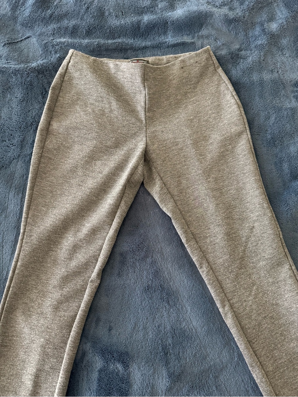New York & Company Gray Knit Stretch Pants with Ankle Zippers Size 2 - Picture 3 of 6